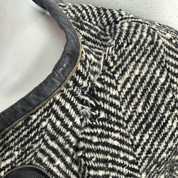 Vintage 80’s wool Herringbone dark academia Cape Cloak Damaged - Picture 6 of 11